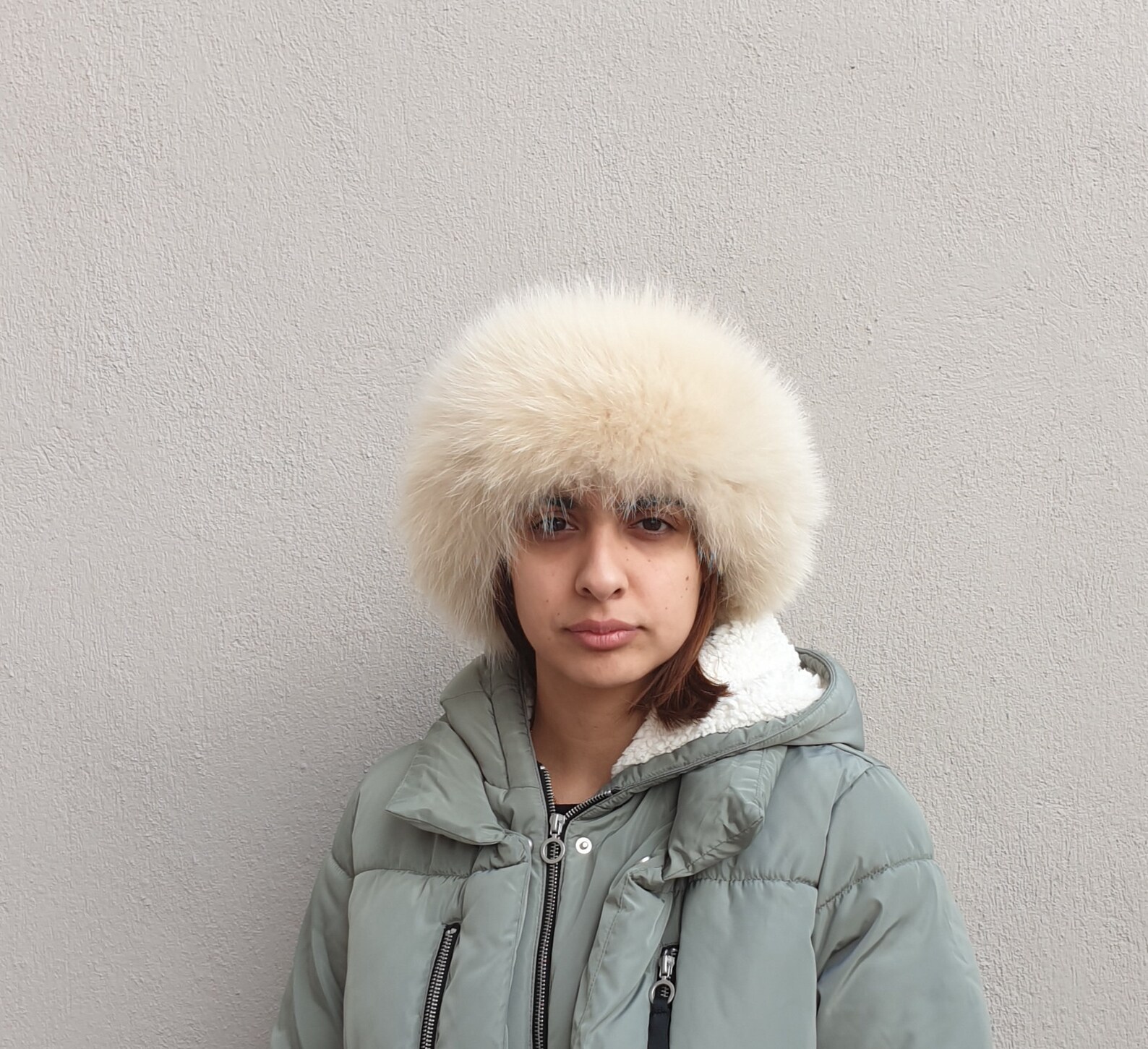 Real Fox Fur Headband in beige color the ideal Winter Earwarmer Accessory - Image 4