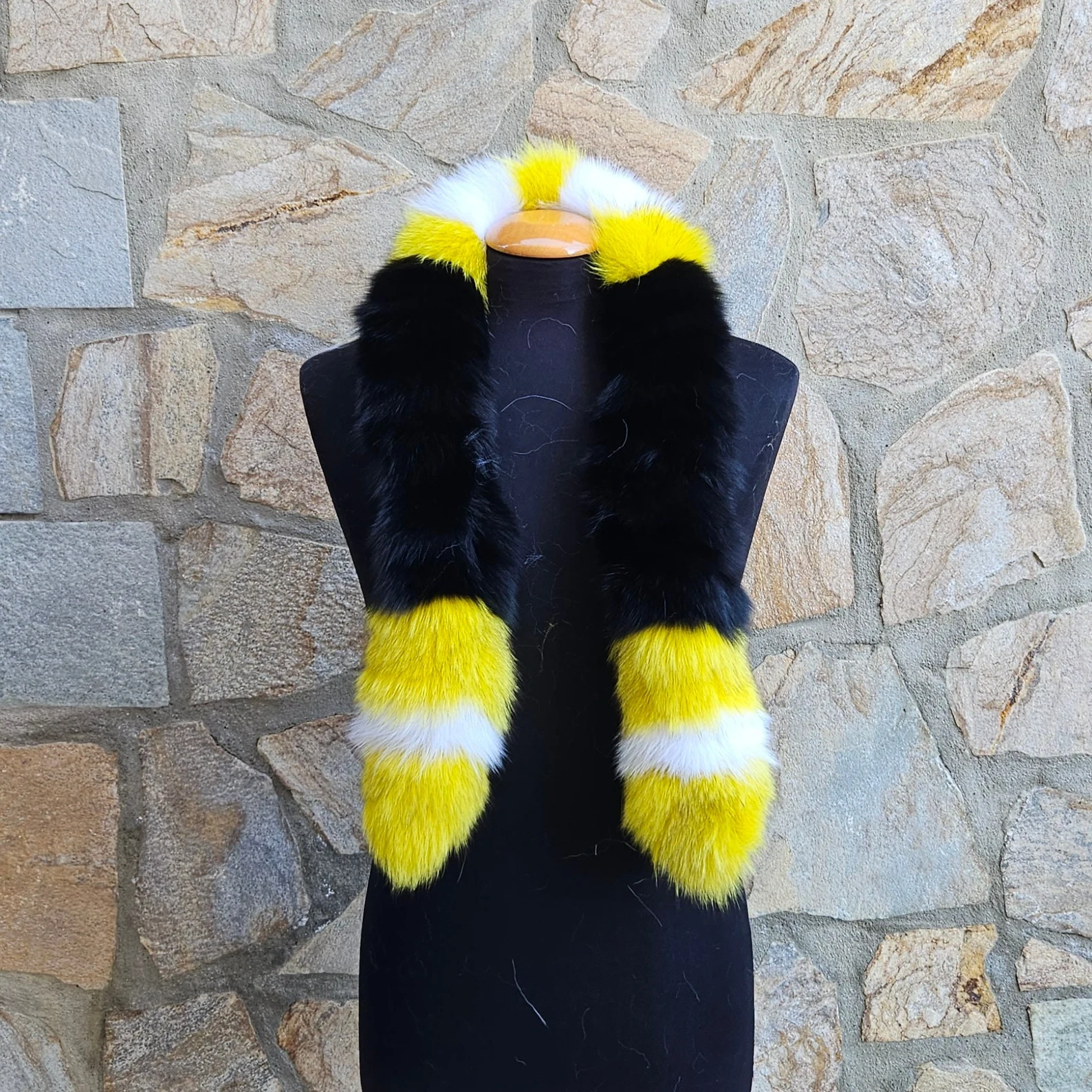 Real Fur Fox Scarf in multicolor - Image 3