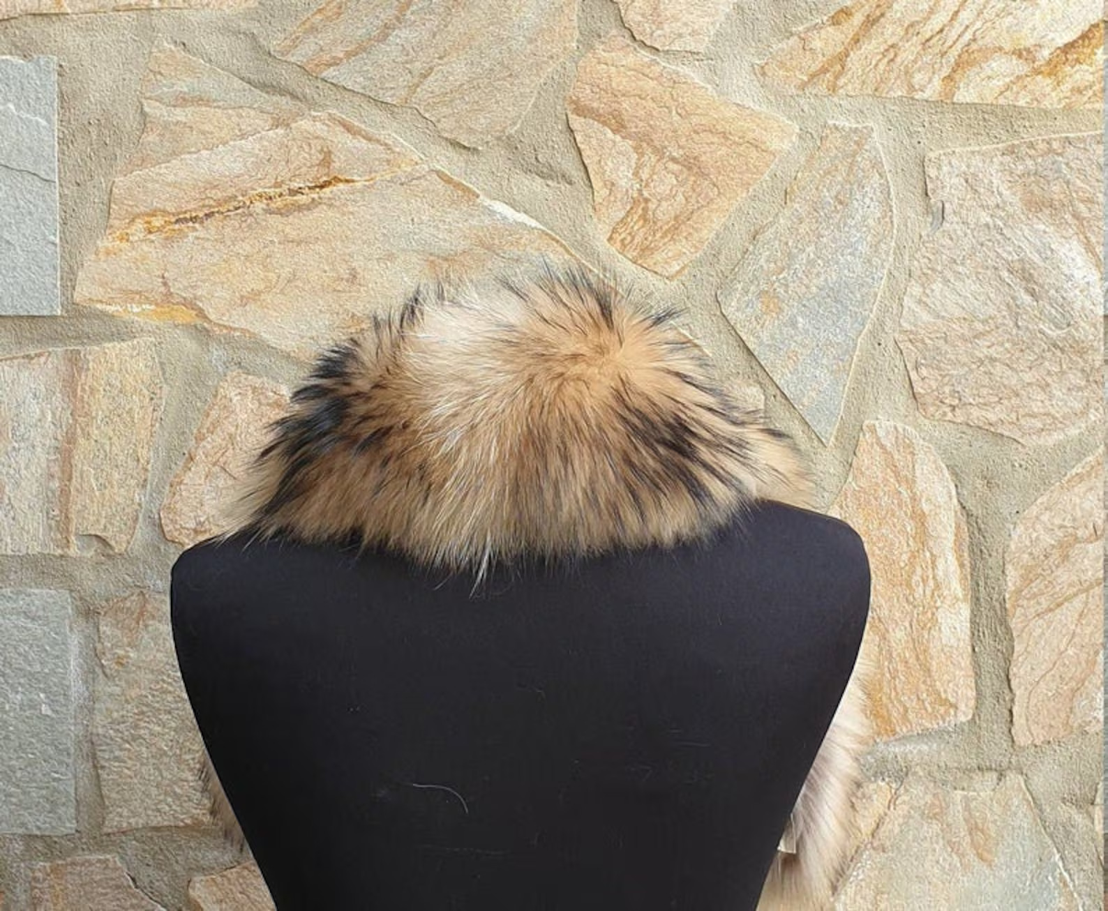 Real Fin Raccoon Fur Trim Hood - Image 4