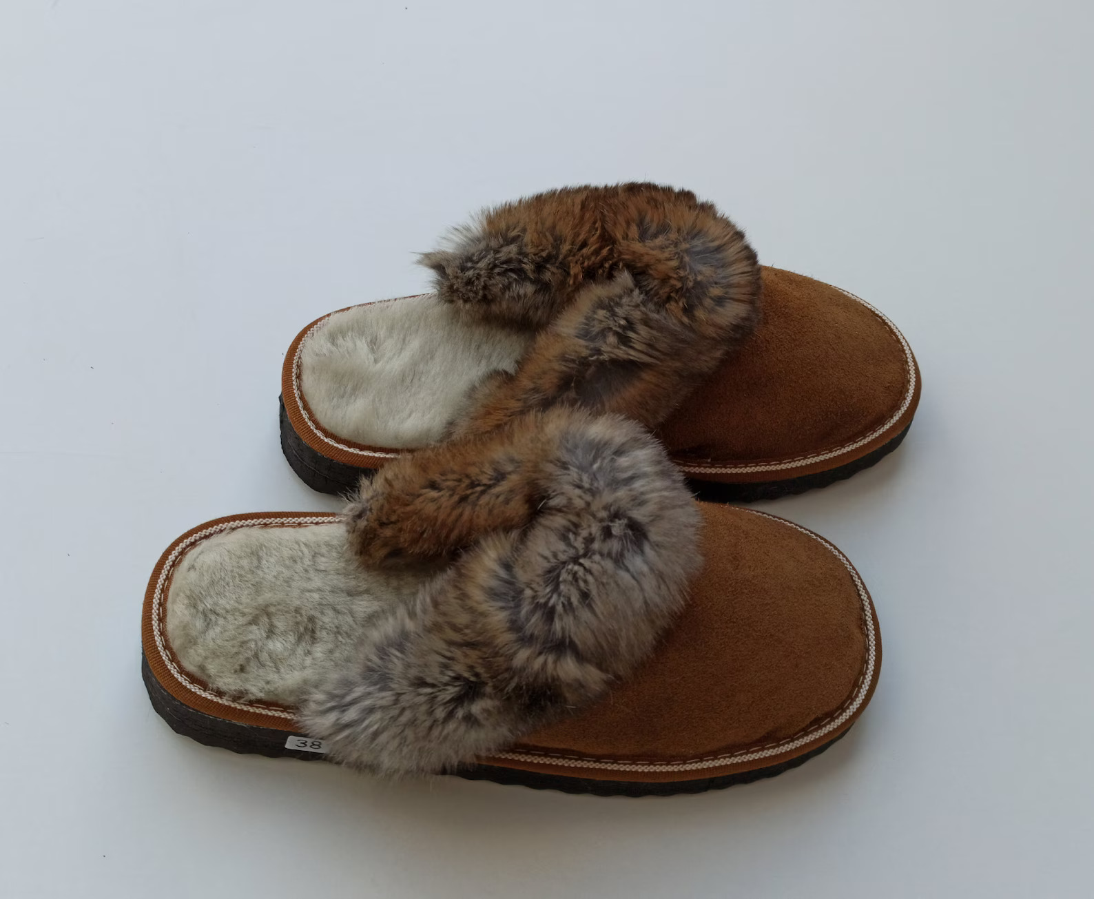 Real Sheepskin Fur Slippers in brown color - Image 4