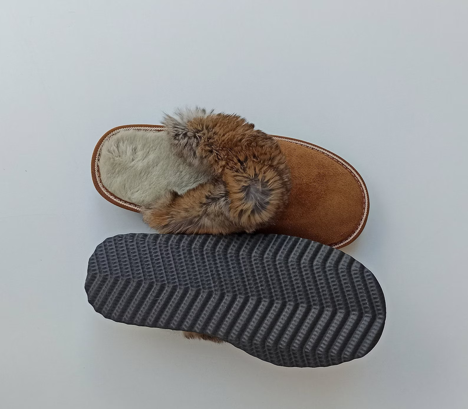 Real Sheepskin Fur Slippers in brown color - Image 5
