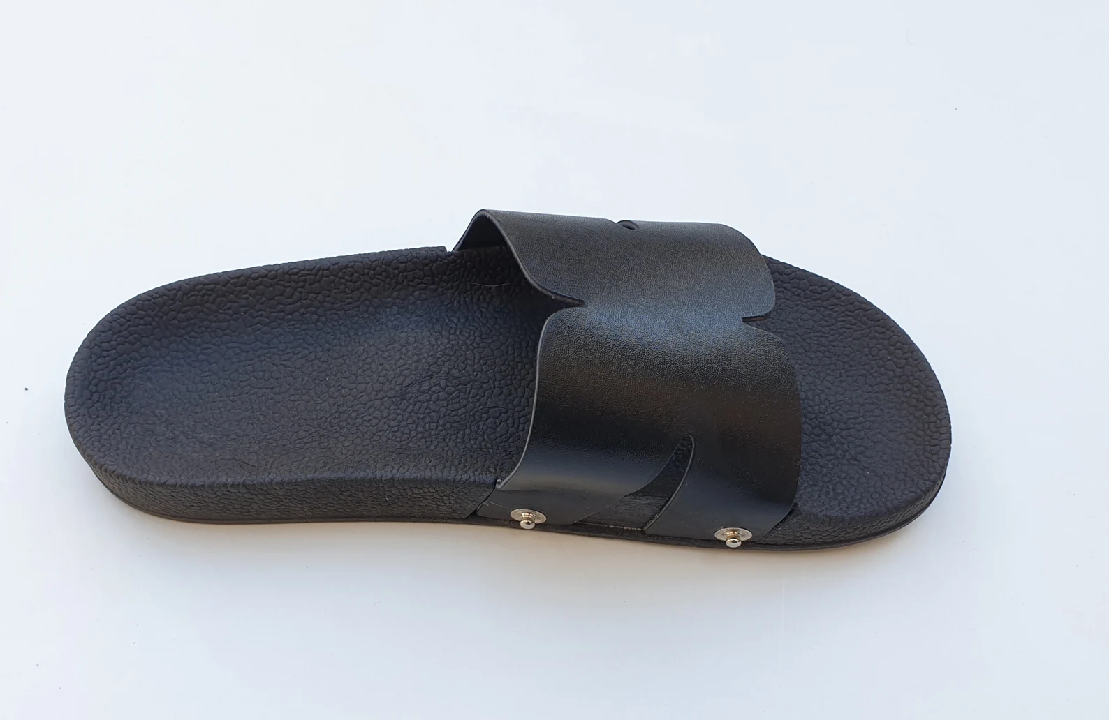 Real Fox Fur Slides in black color - Image 7