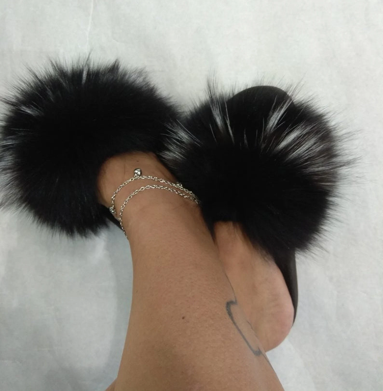 Real Fox Fur Slides in black color - Image 2