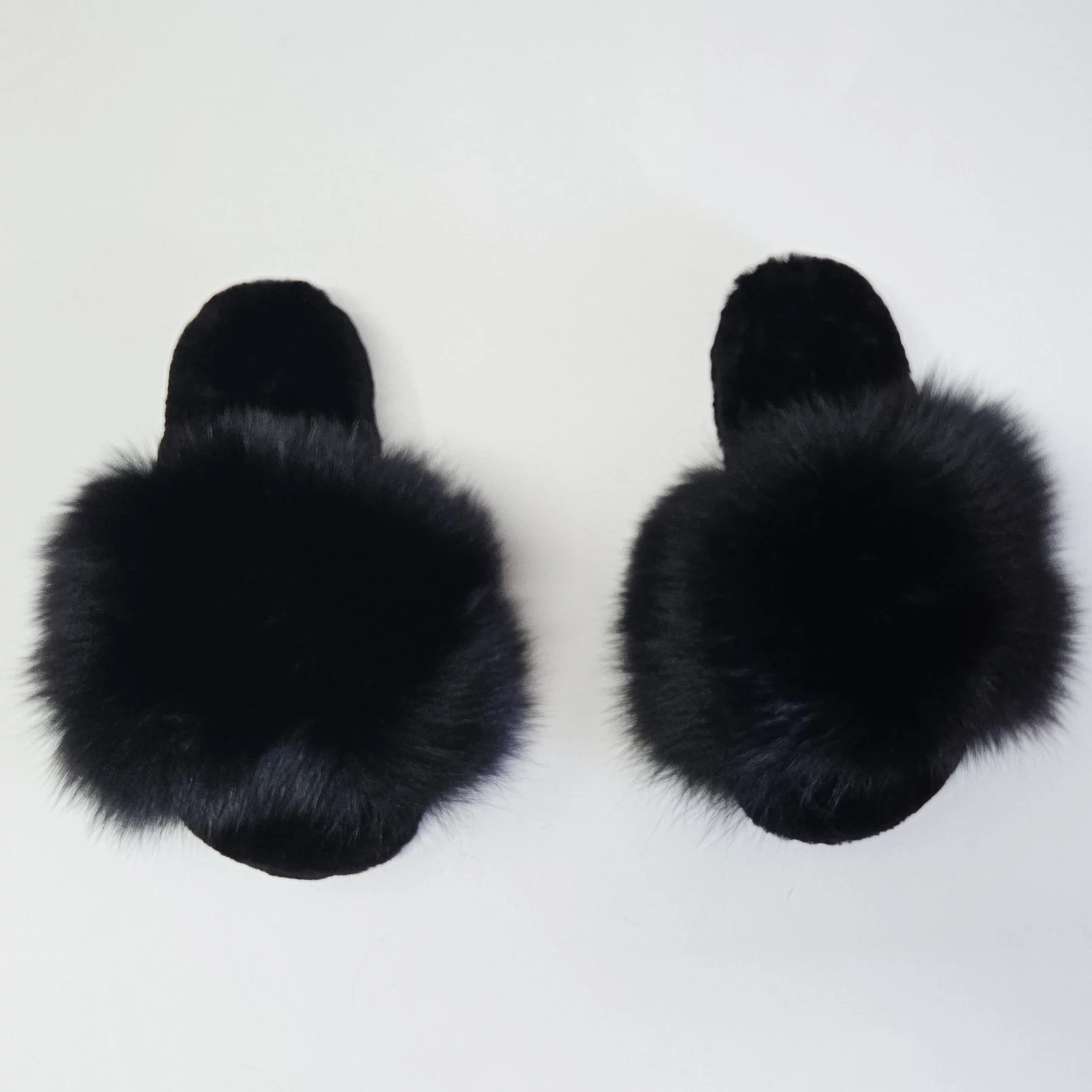 Real Fox - Sheepskin Fur Slippers in black color - Image 2