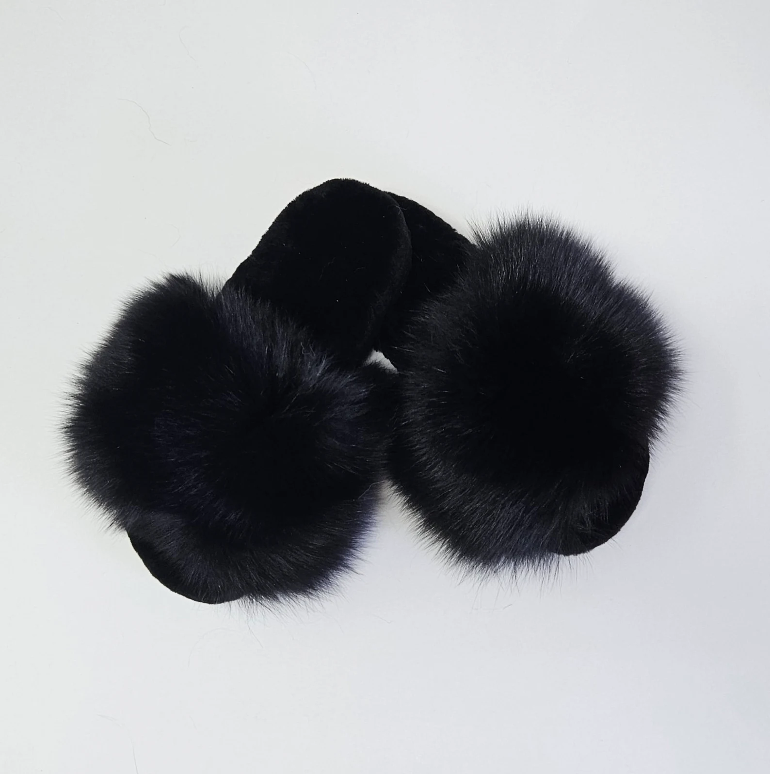 Real Fox - Sheepskin Fur Slippers in black color - Image 4