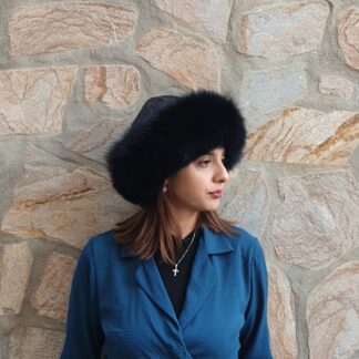 Real Fox Fur Hat with leather details in black color