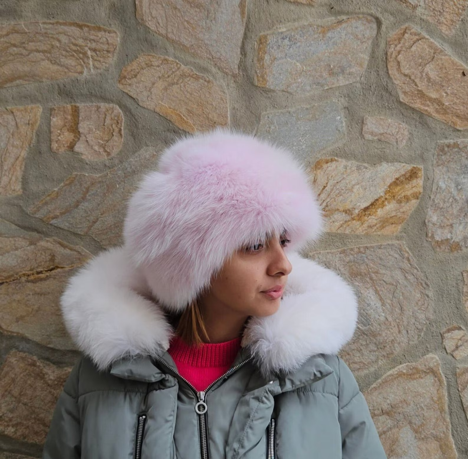 Real Fox Fur hat in pink color