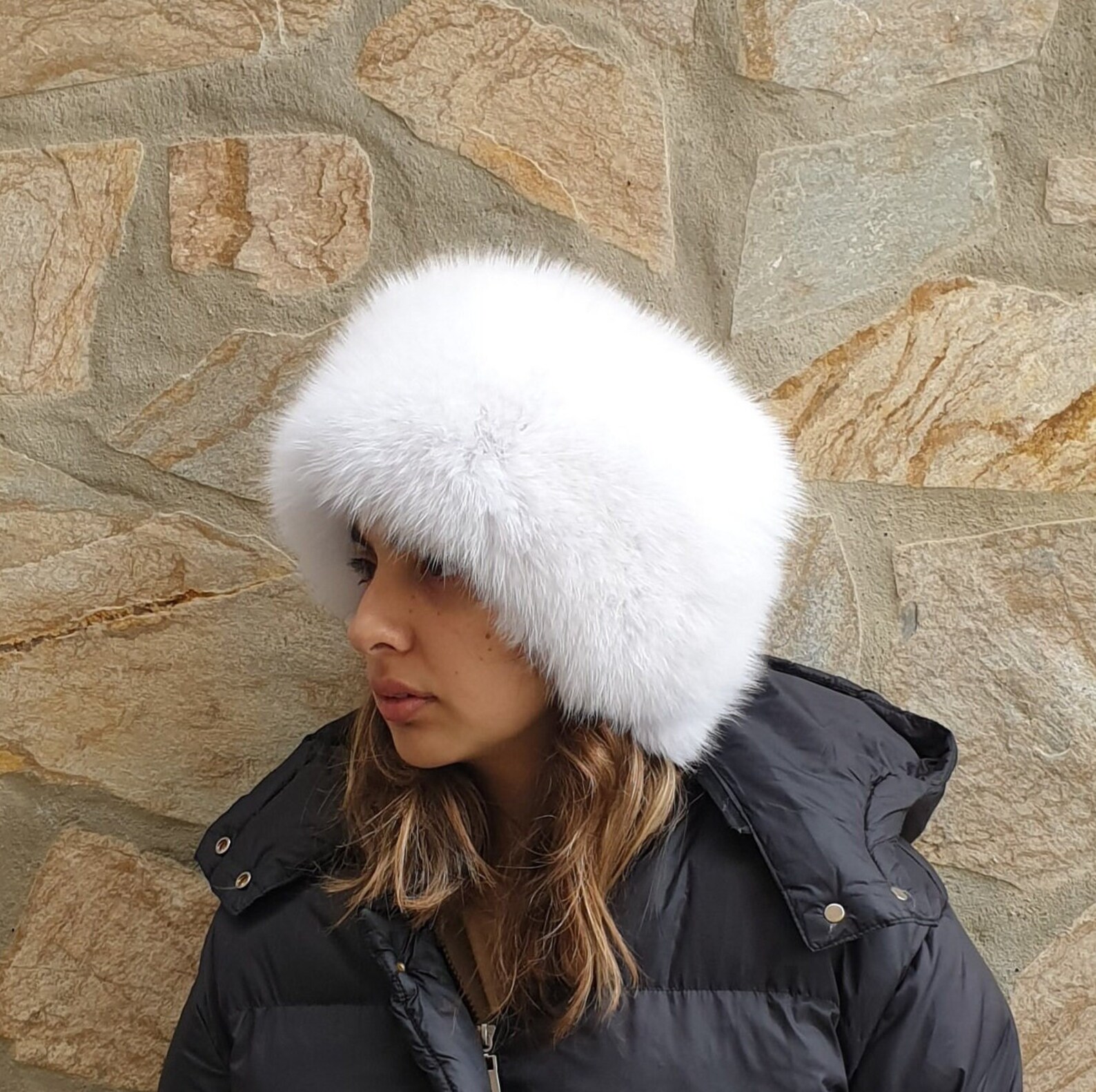 Real Fox Fur Hat in white color - Image 2