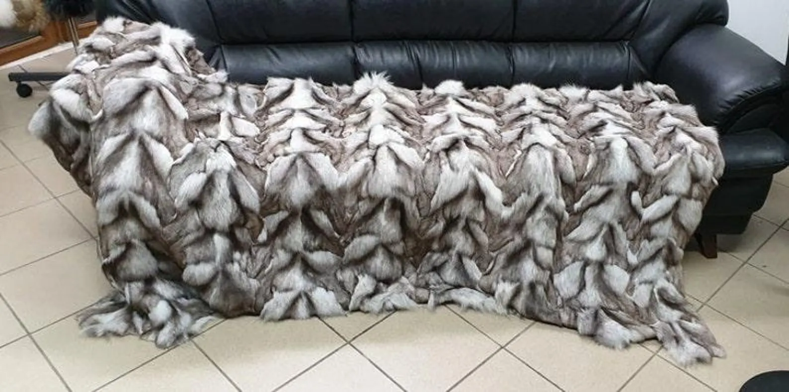Real Fur Fox Blanket - Fur Throw - Image 3