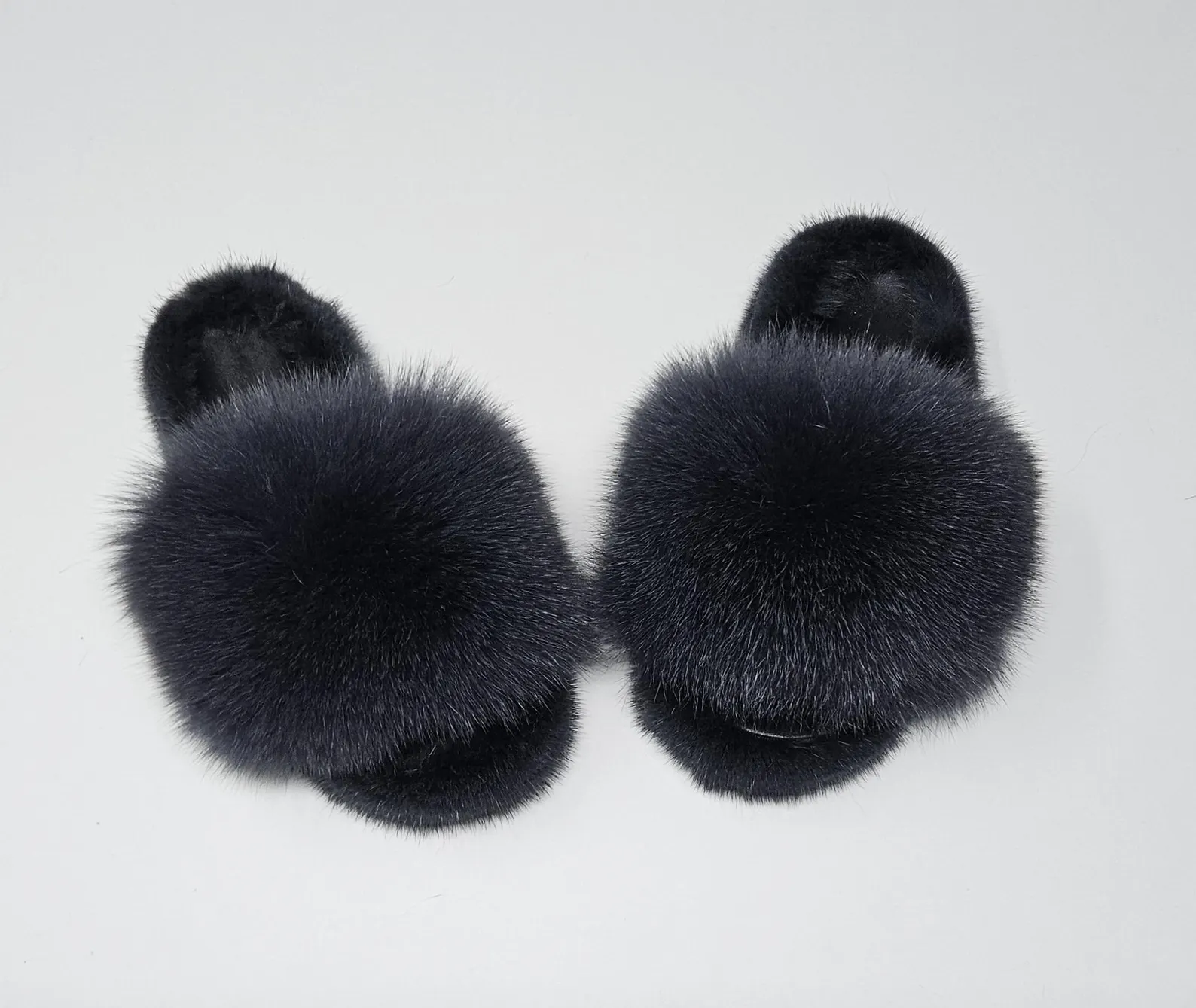 Real Fox - Mink Fur Slippers in black color