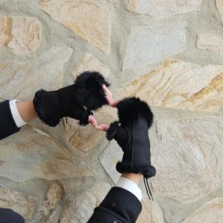 Real Sheepskin Fur Fingerless Gloves in black color