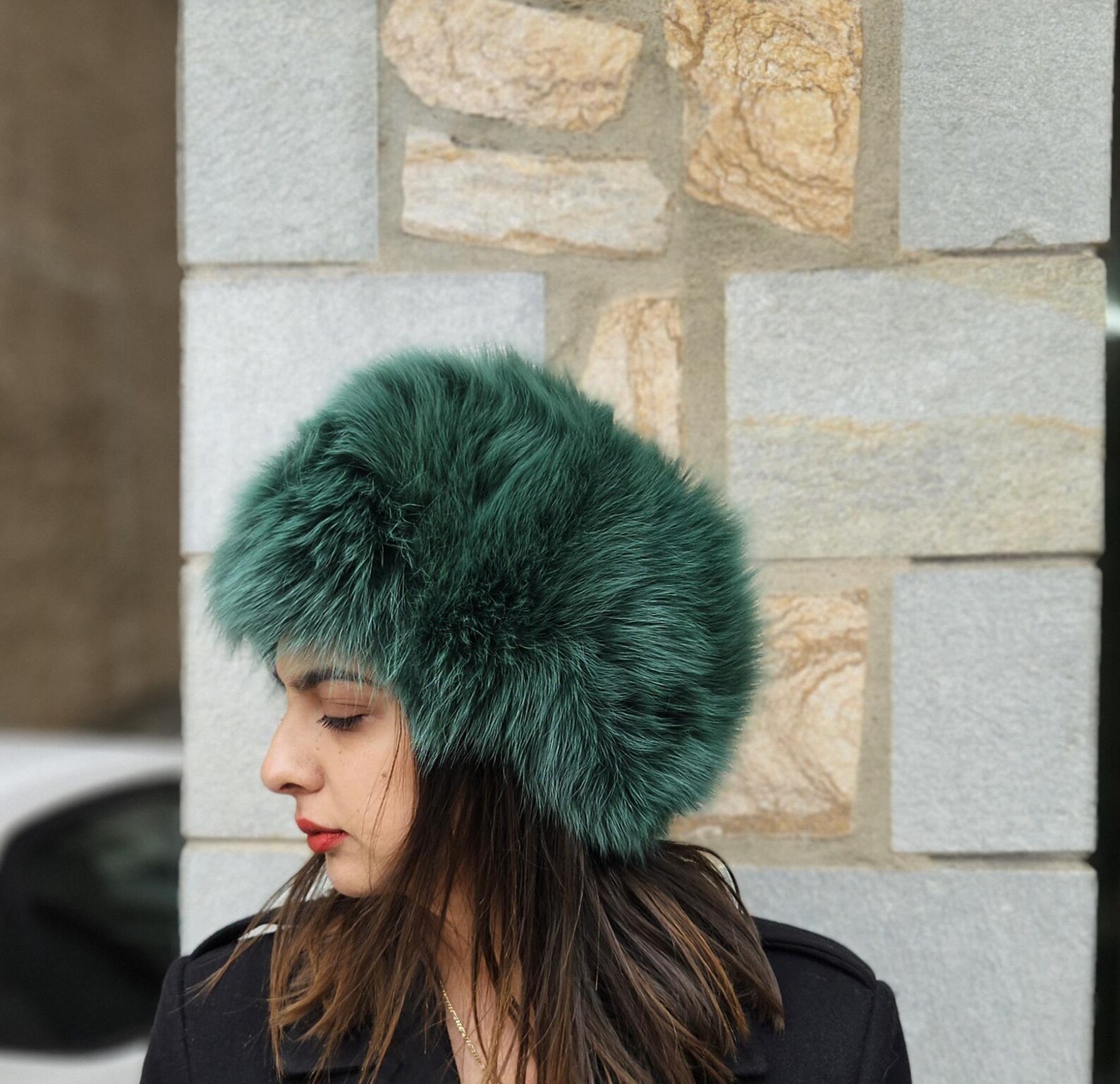 Real Fox Fur hat in green color - Image 2