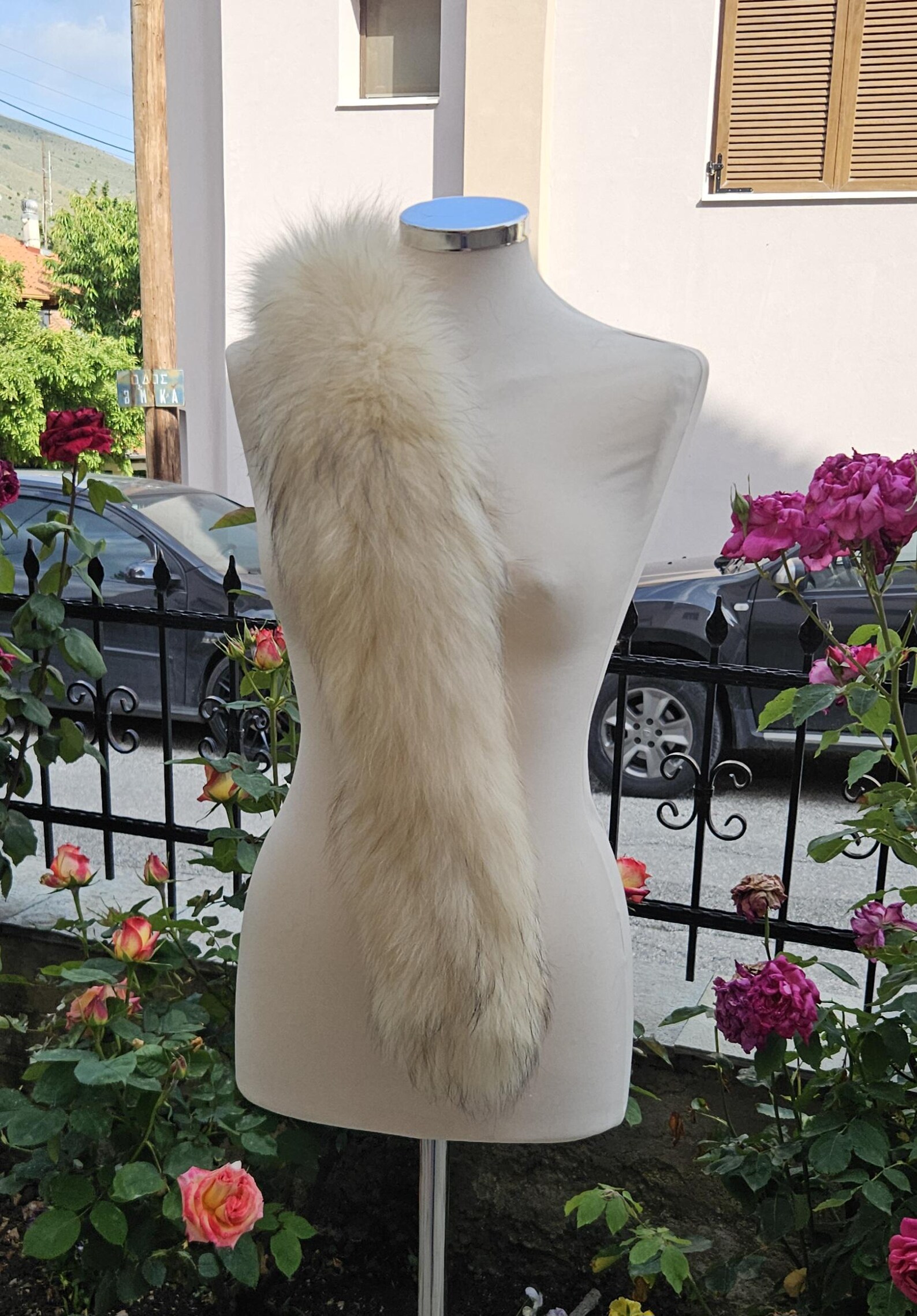 Real Fin Raccoon Fur Trim Hood