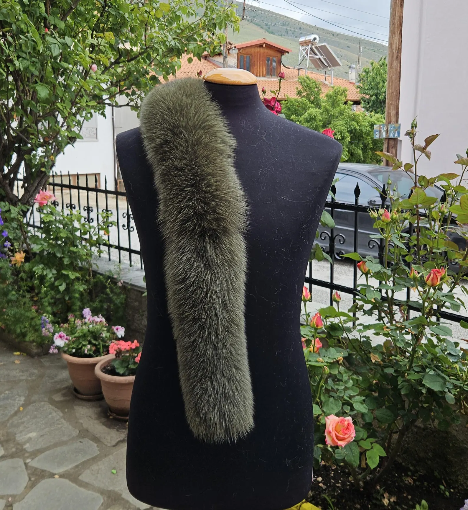 Real Fox Fur Trim Hood in green color - Image 2