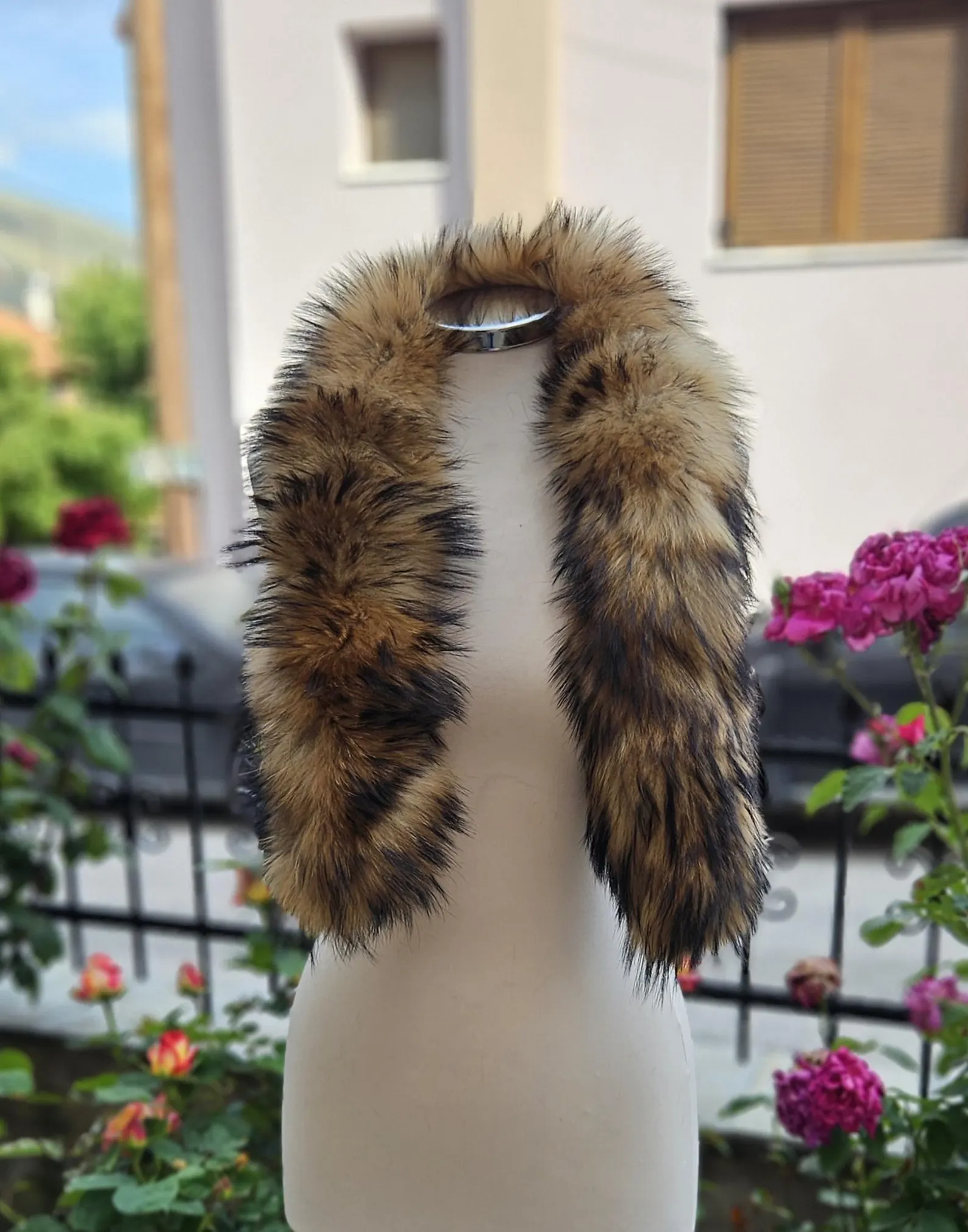 Real Fin Raccoon Fur Trim Hood - Image 3