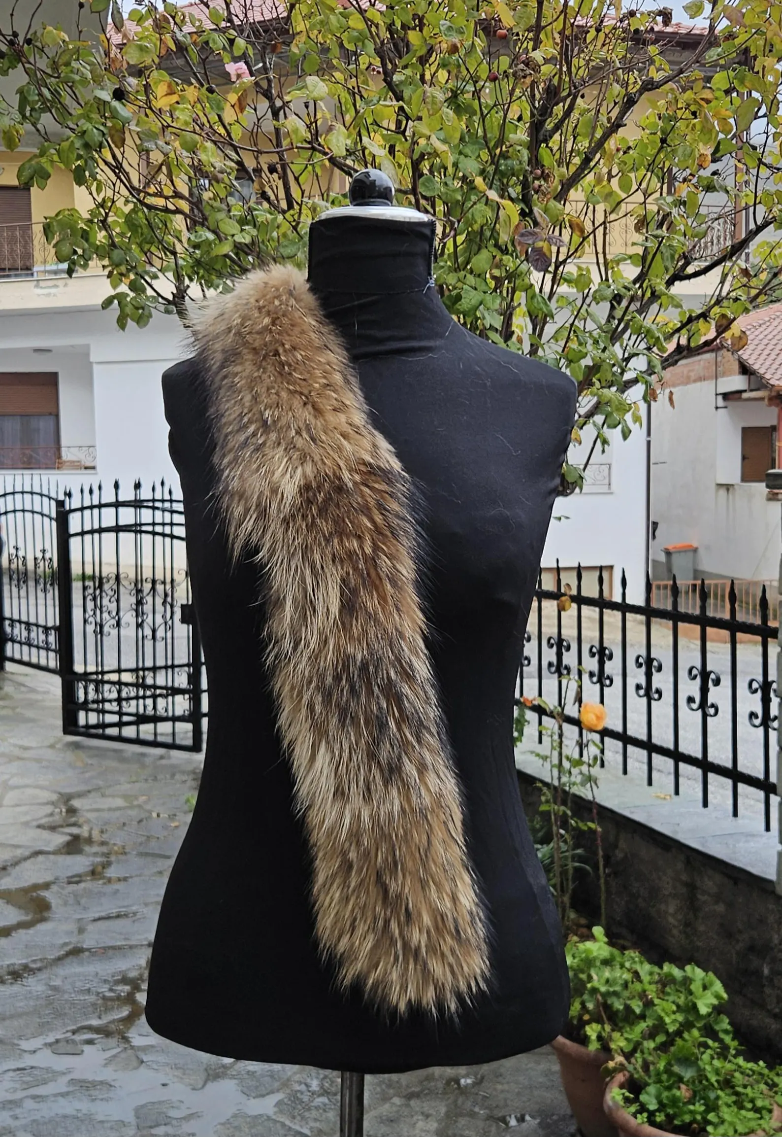 Real Fin Raccoon Fur Trim Hood - Image 3