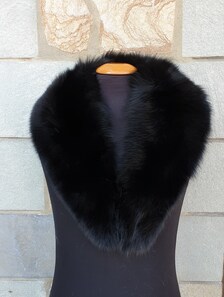 Real Fox Fur Collar in black color