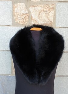 Real Fox Fur Collar in black color - Image 3