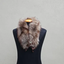 Real Fox Fur Collar with ribbon in crystal color - Image 3