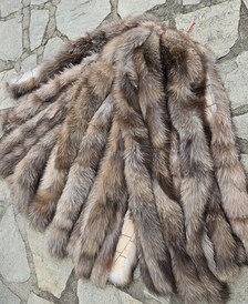Real Fox Fur Strip in crystal color, the ideal winter accessory - Image 3