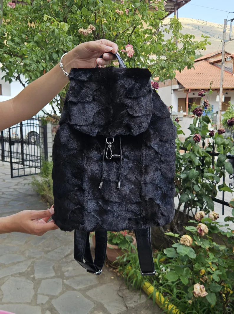 Real Mink Fur Backpack with leather details in black color