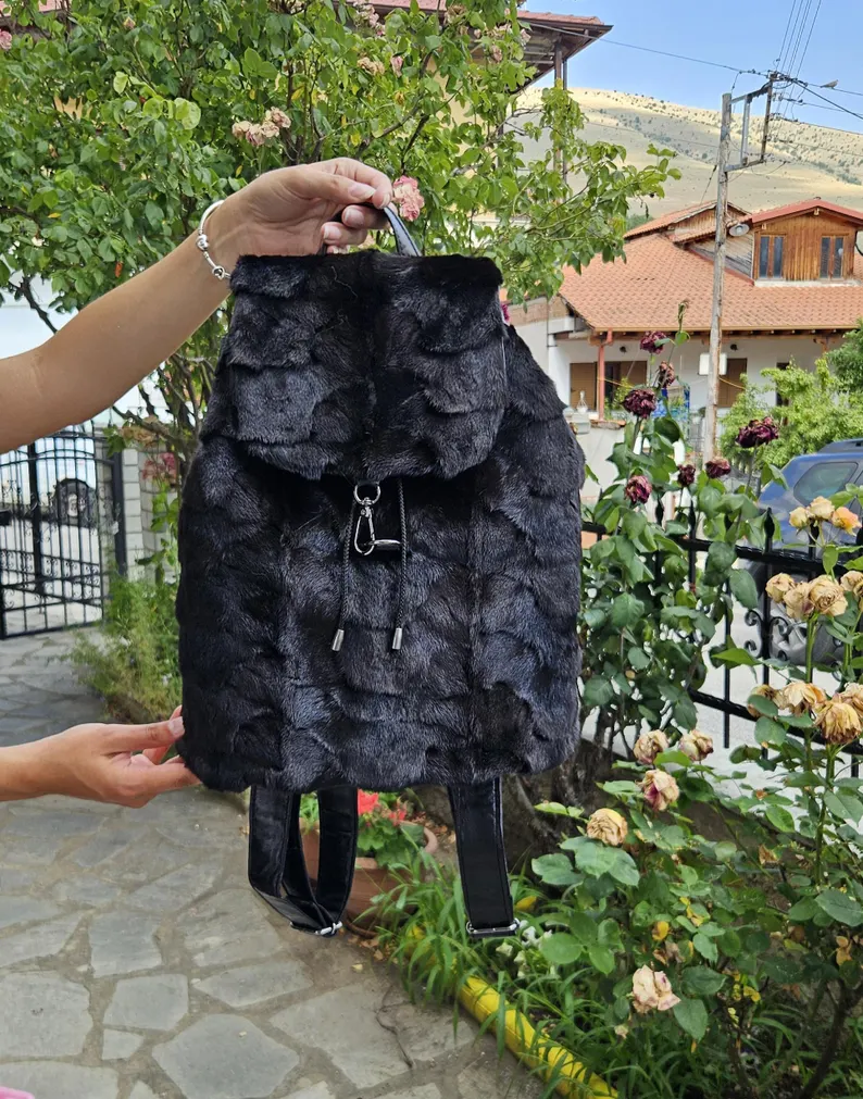 Real Mink Fur Backpack with leather details in black color - Image 2