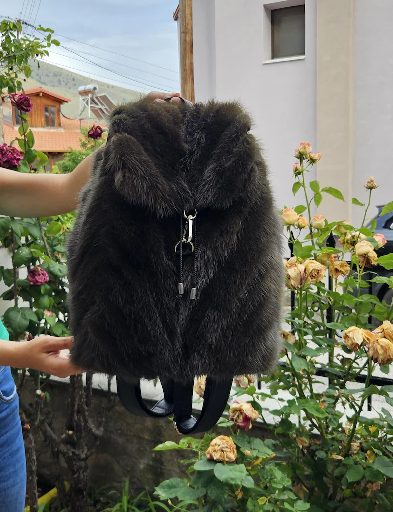 Real Mink Fur Backpack with leather details in green color - Image 3