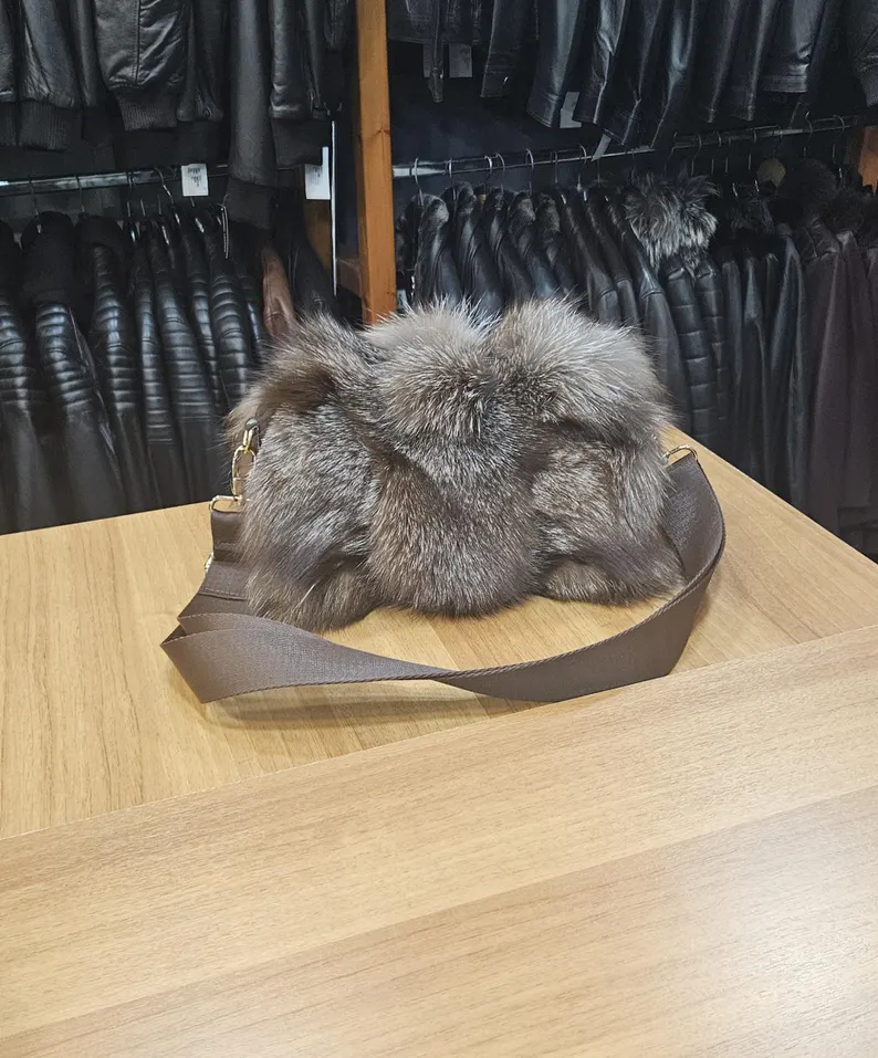 Real Fox Fur Bag with leather details in brown color