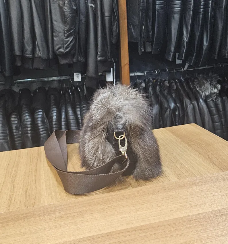 Real Fox Fur Bag with leather details in brown color - Image 3