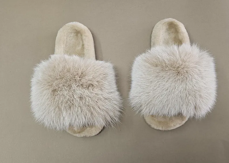 Real Fox - Sheepskin Fur Slippers in beige color