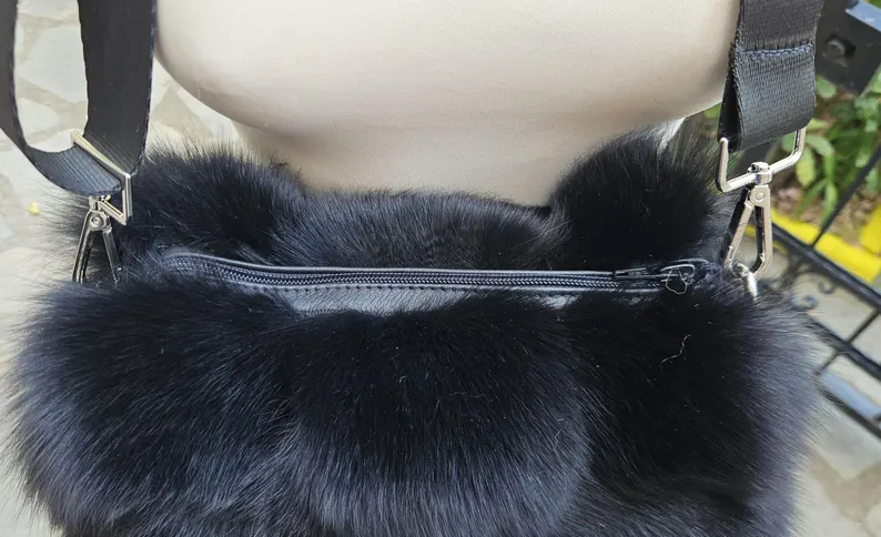 Real Fox Fur Bag with leather details in black color - Image 5