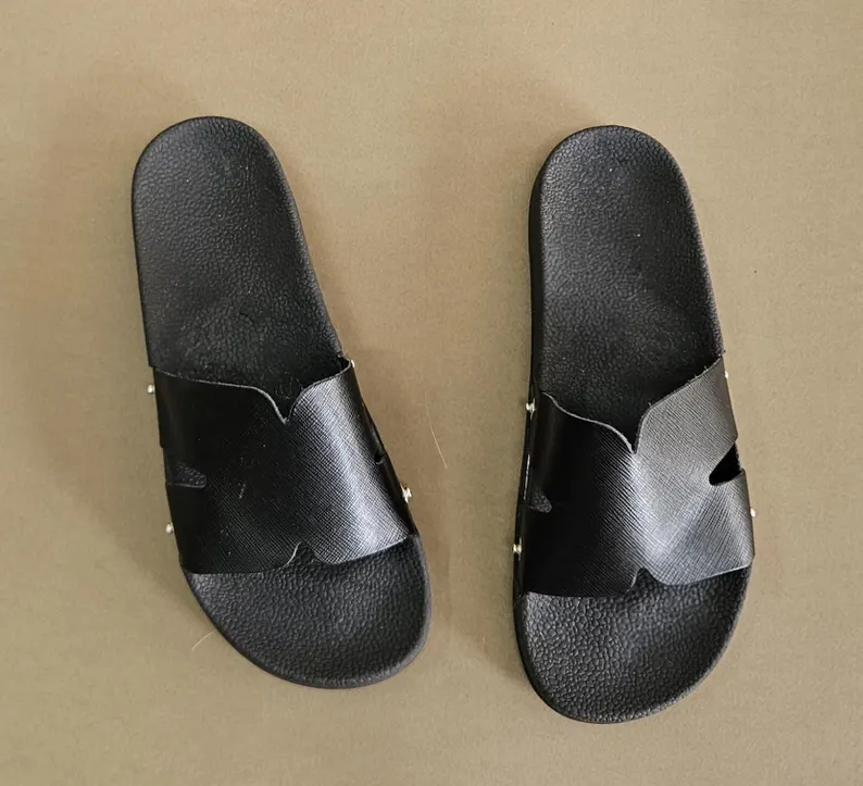 Real Fox Fur Slides in black color - Image 6