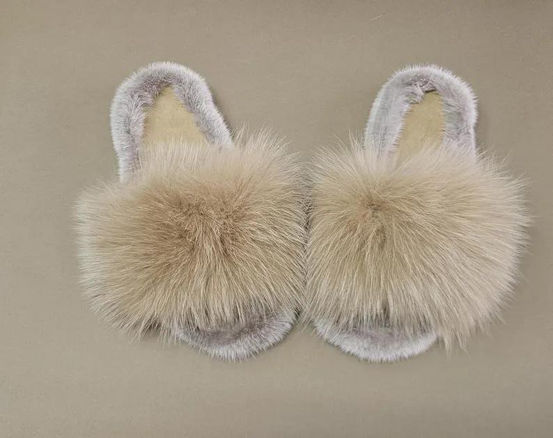 Real Fox - Mink Fur Slippers in beige color