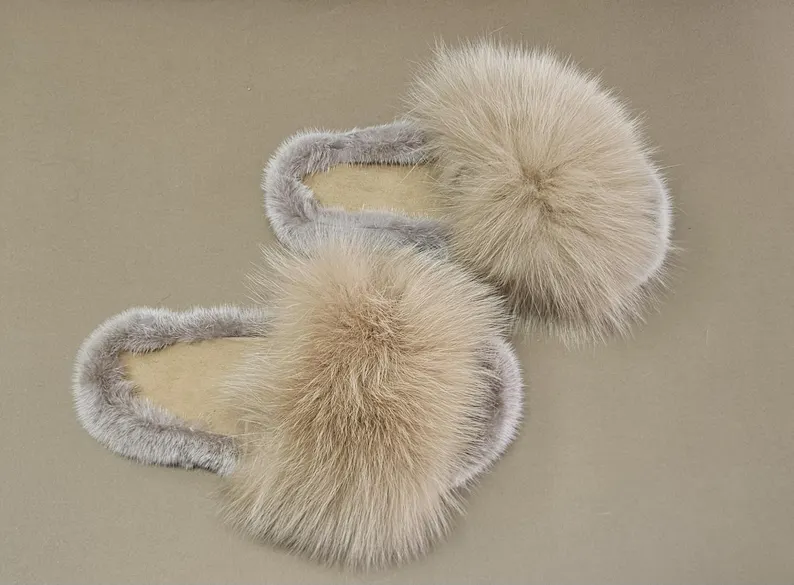Real Fox - Mink Fur Slippers in beige color - Image 2