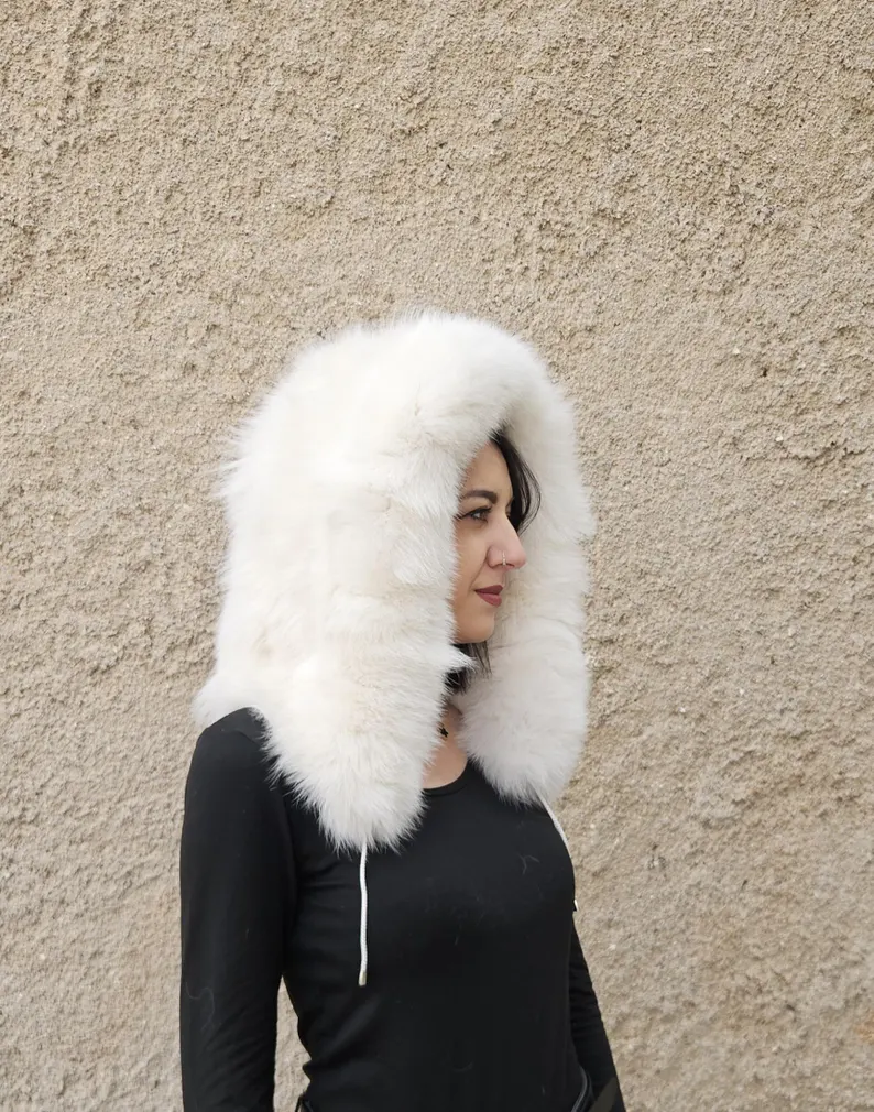 Real Fox Fur Hood in white color - Image 2