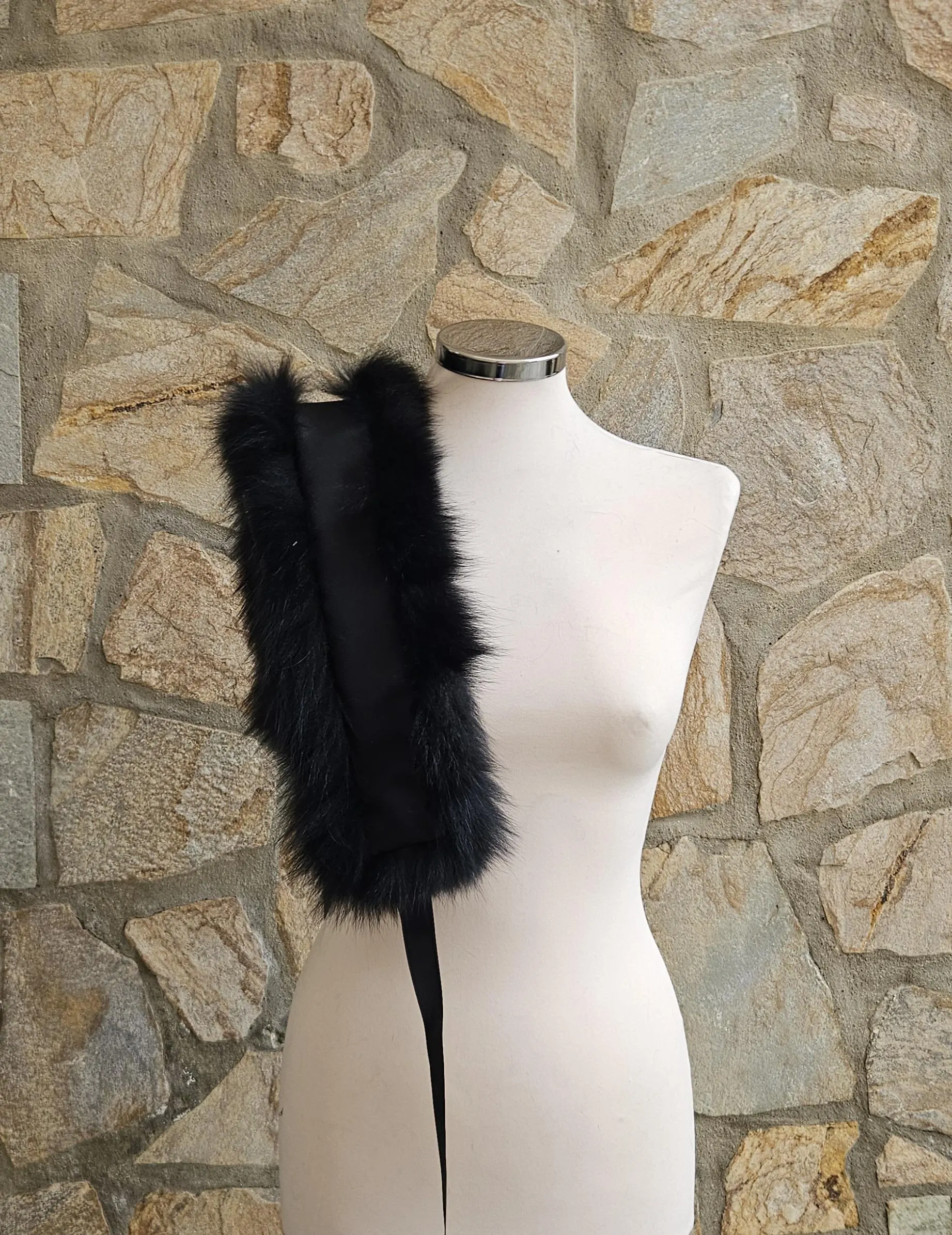 Real Fox Fur Collar with ribbon in black color - Image 6