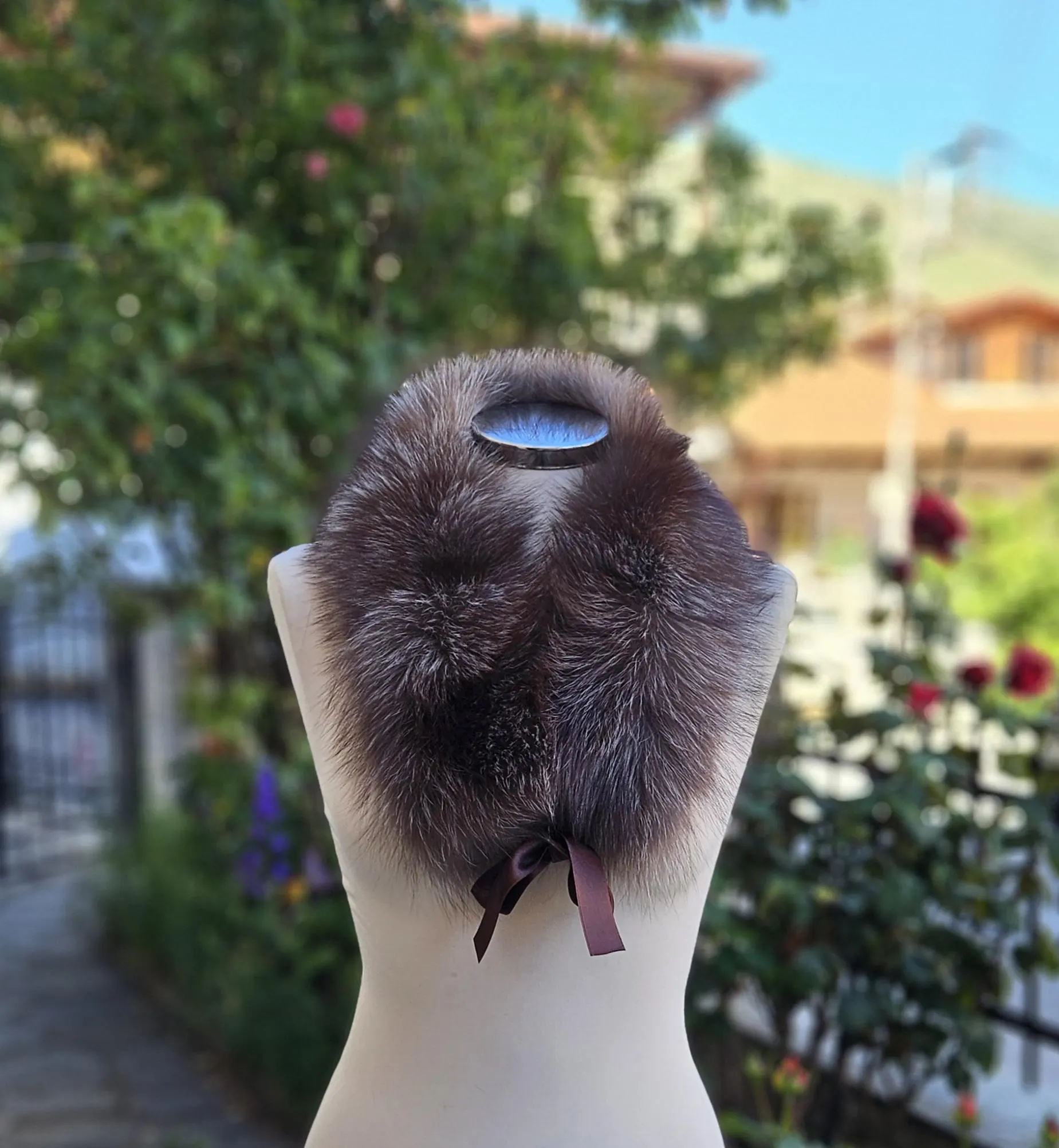 Real Fox Fur Collar with ribbon in crystal color - Image 3