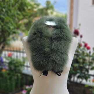 Real Fox Fur Collar with ribbon in green color