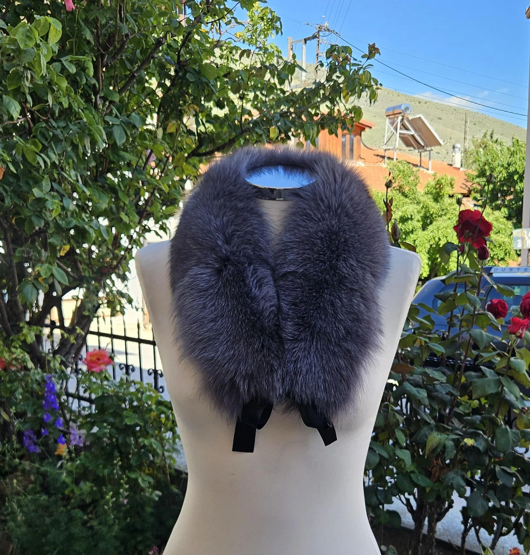 Real Fox Fur Collar with ribbon