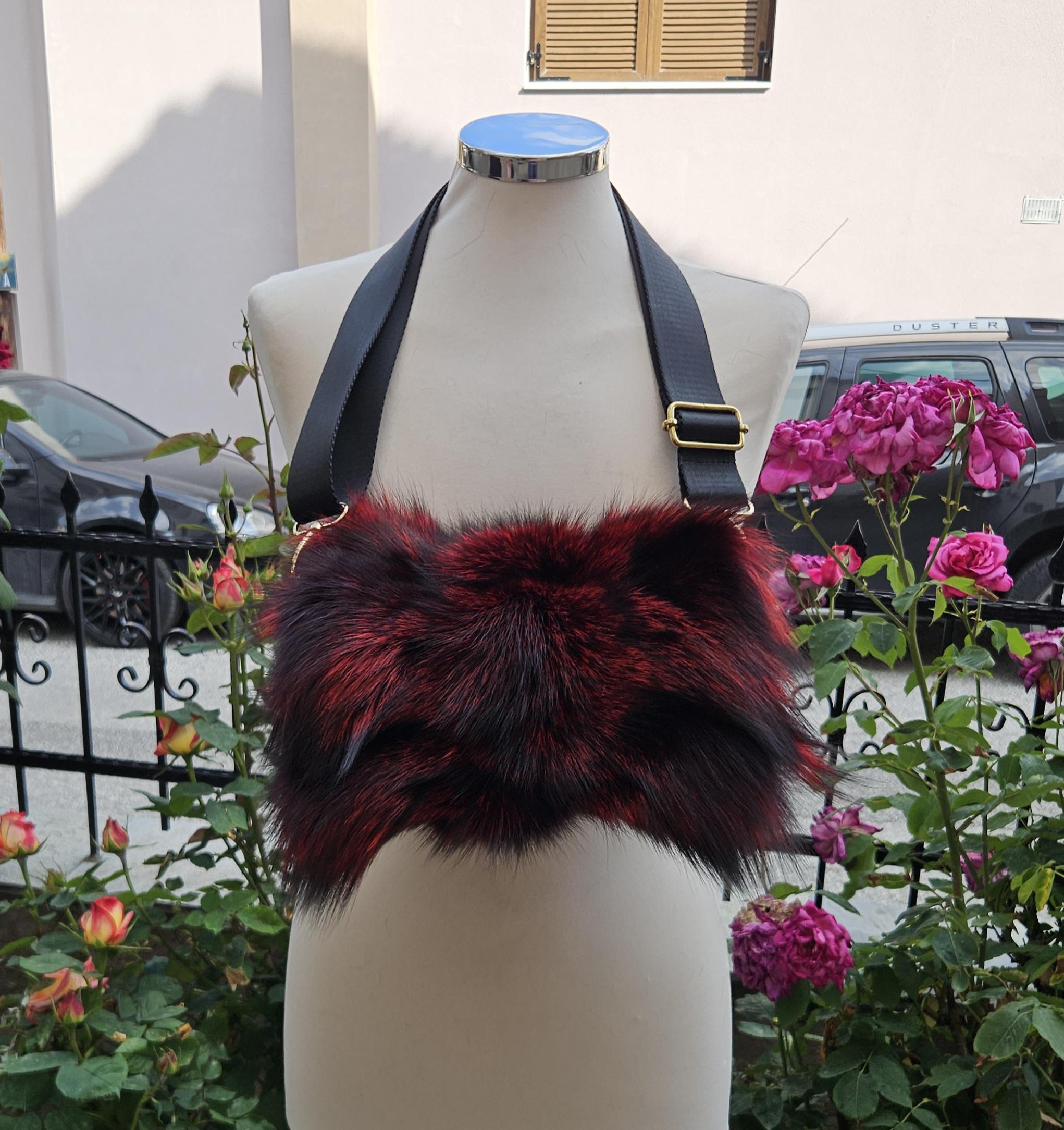 Real Fox Fur Bag with leather details in red color - Image 2