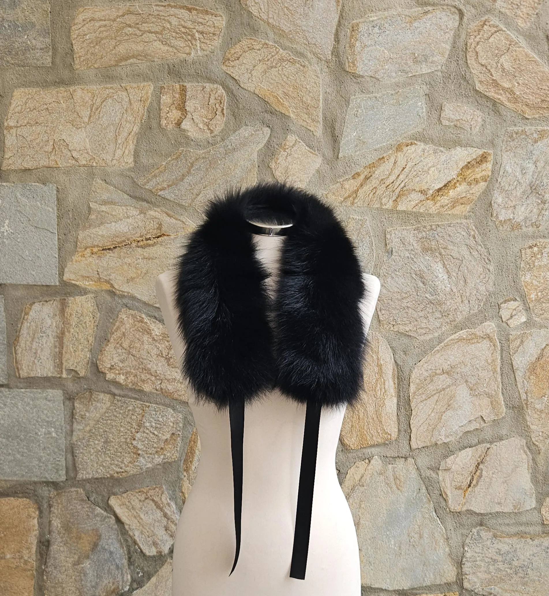 Real Fox Fur Collar with ribbon in black color - Image 4