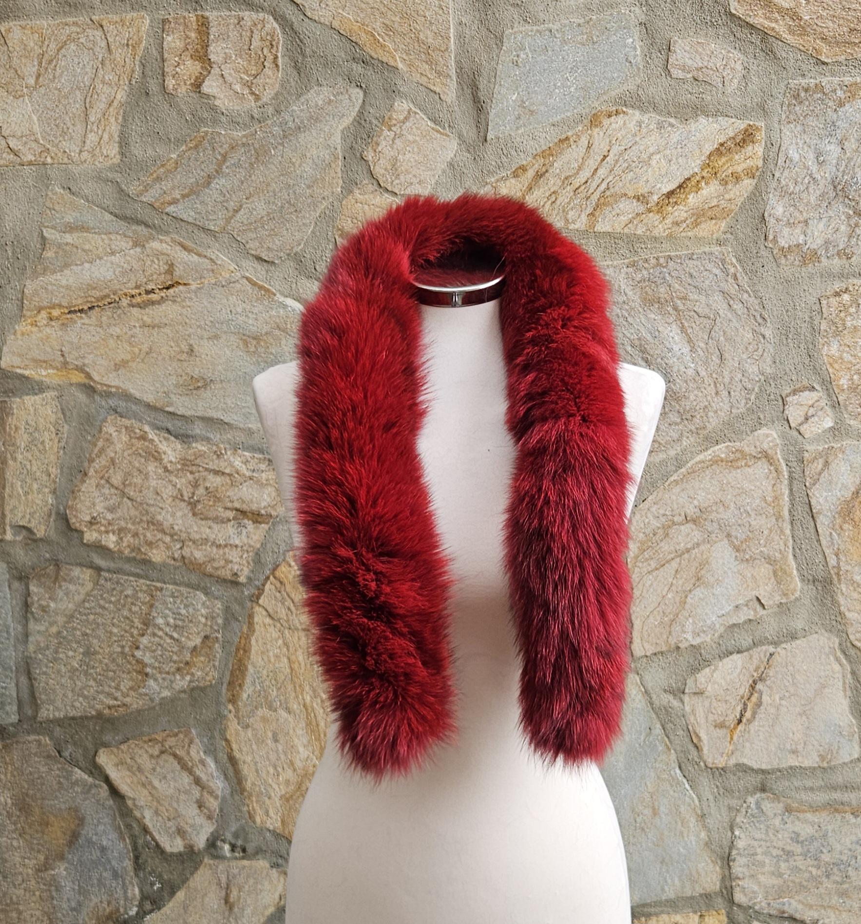 Real Fur Fox Scarf in red color - Image 3