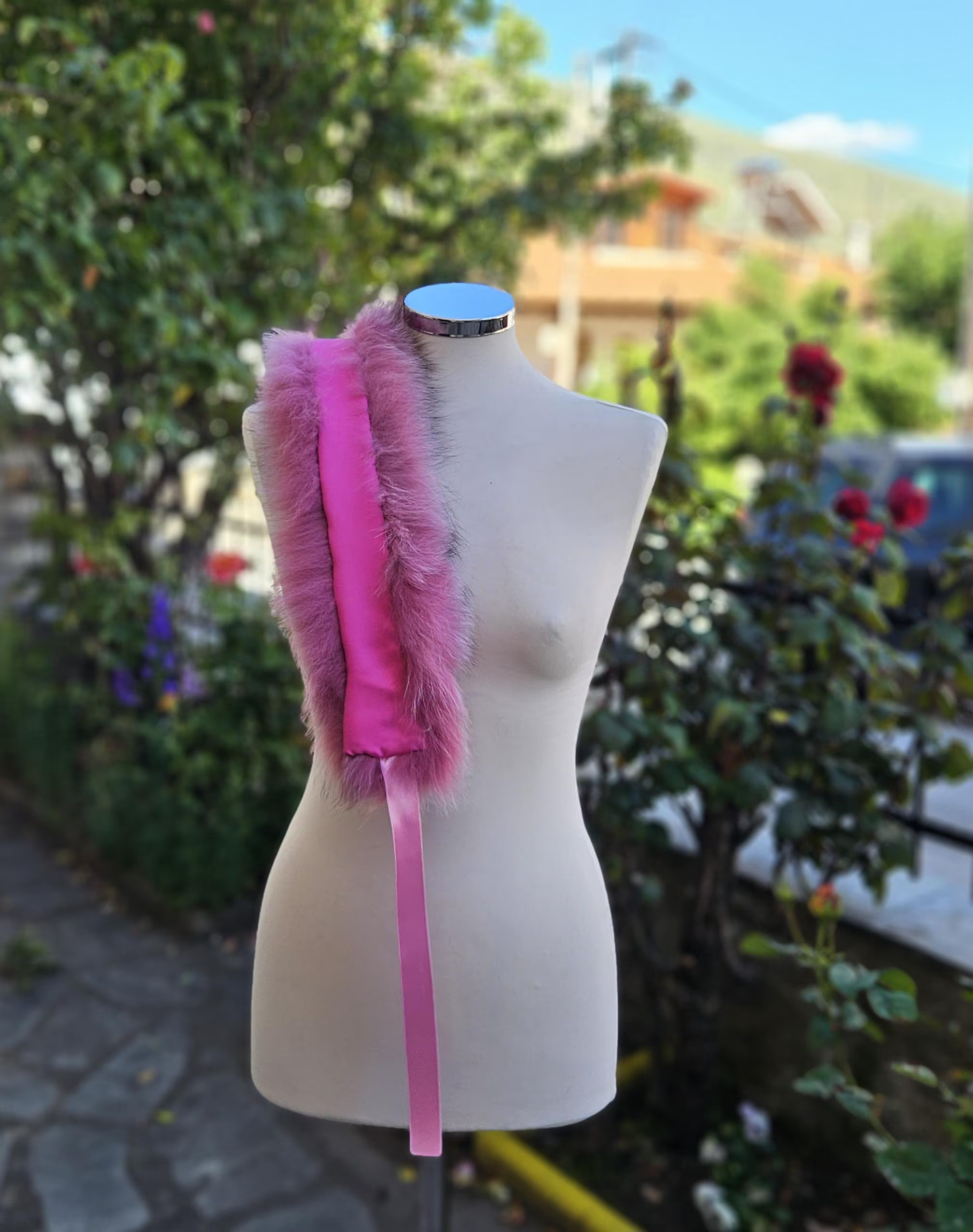 Real Fox Fur Collar with ribbon in pink color - Image 5