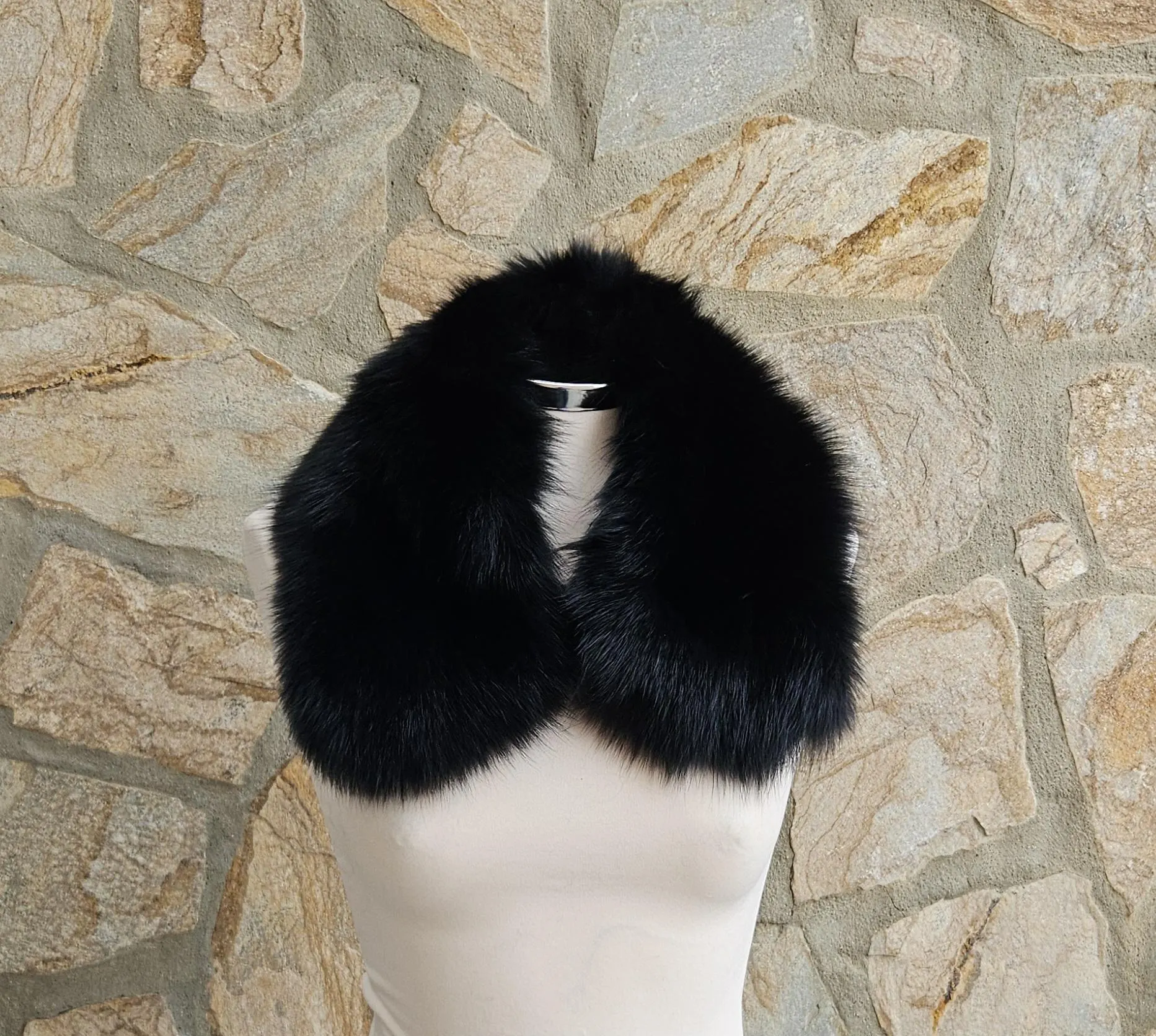 Real Fox Fur Collar in black color - Image 4