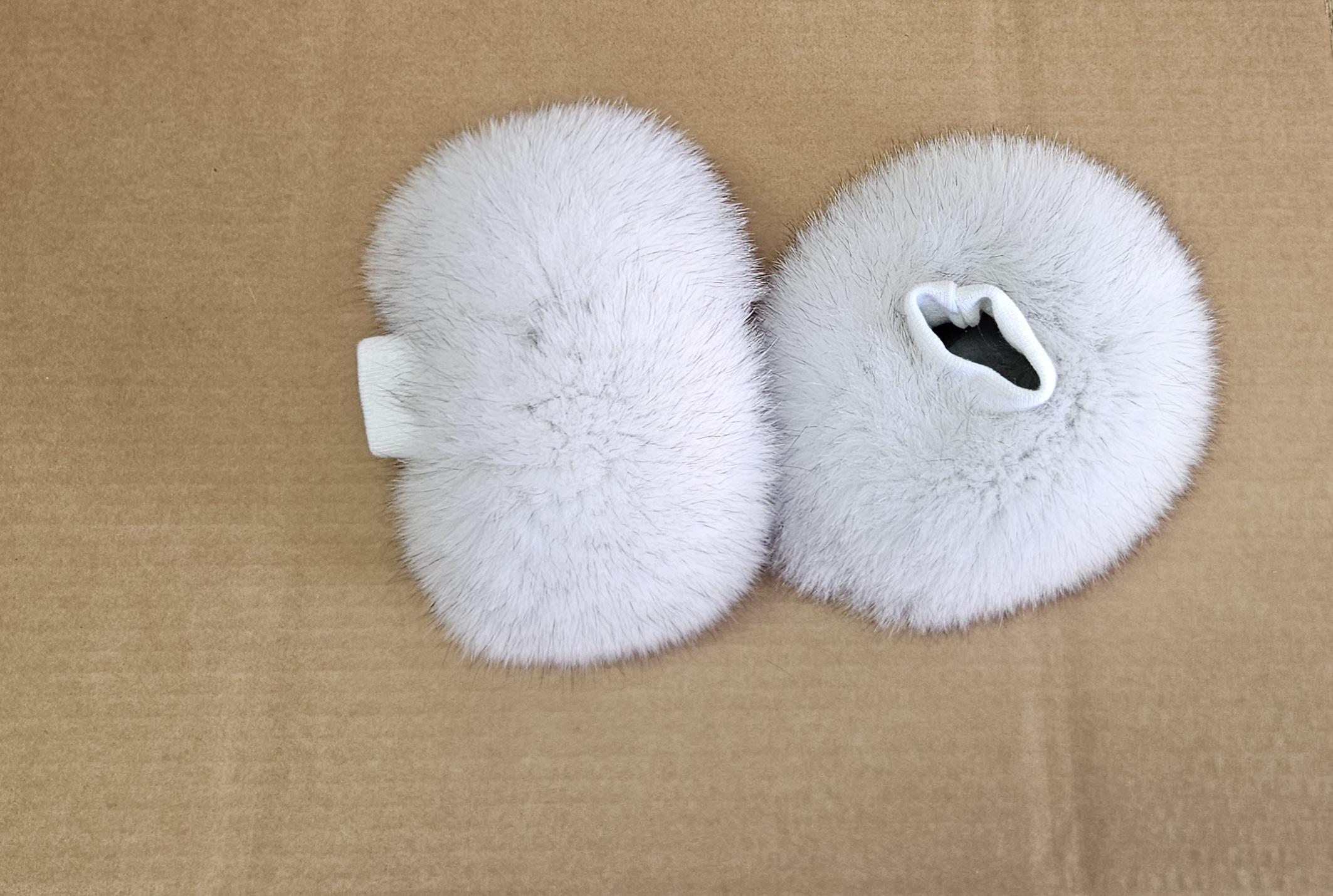 Real Fur Fox Cuffs in white color - Image 4