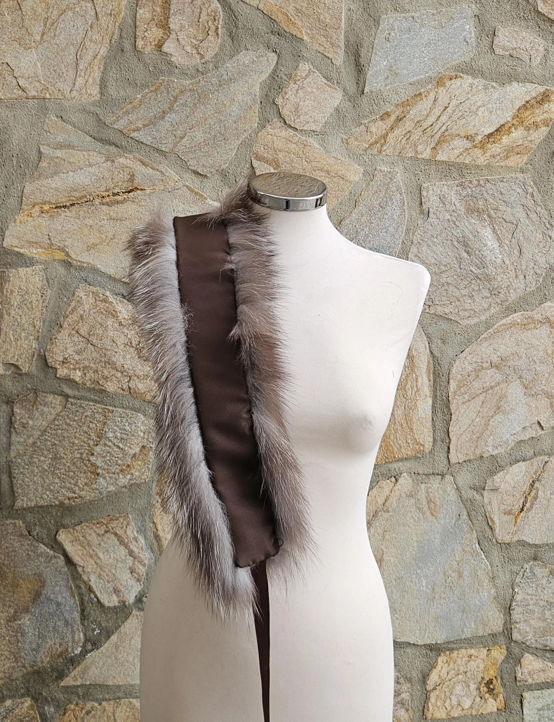 Real Fox Fur Collar with ribbon in crystal color - Image 7