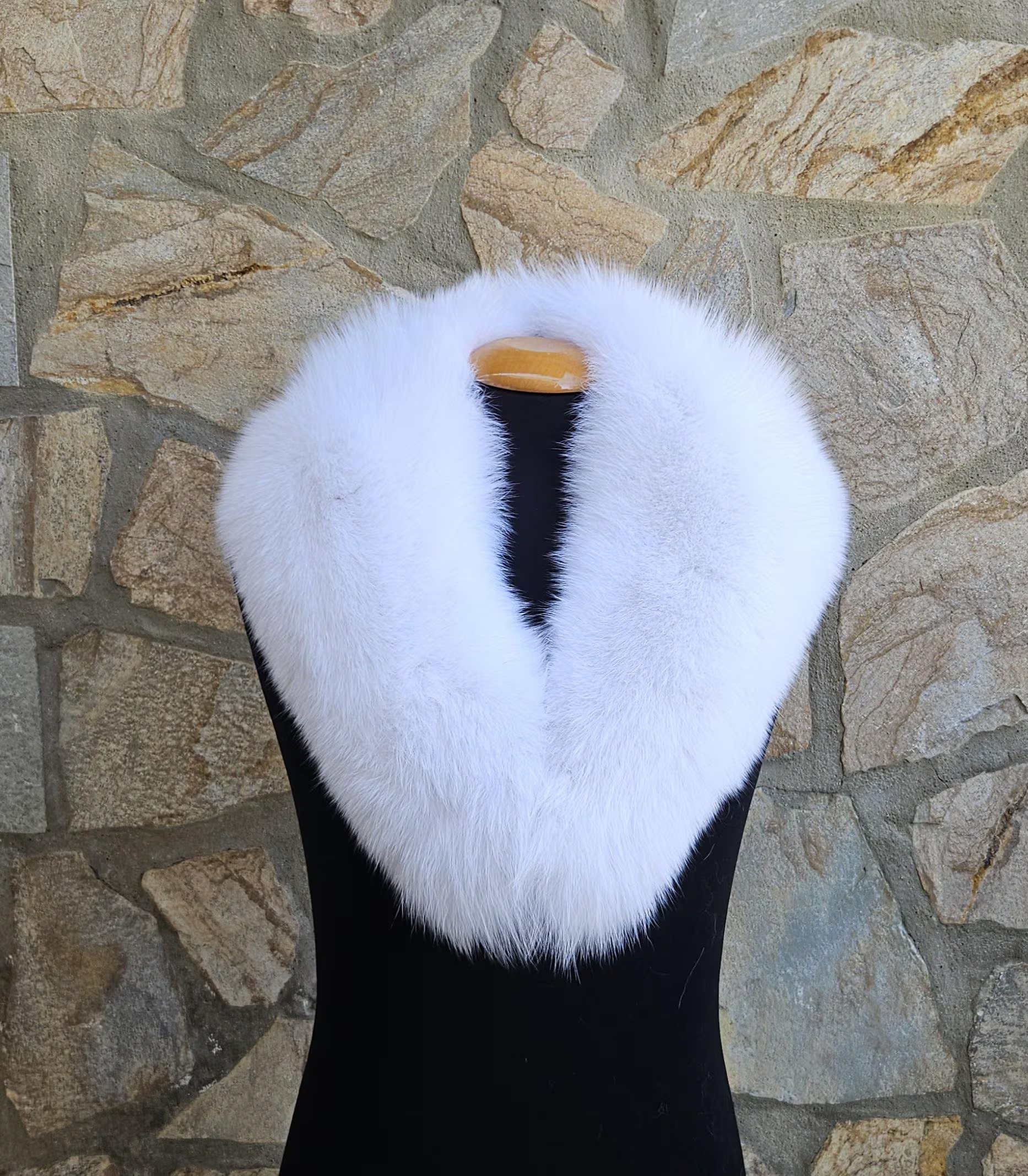 Real Fox Fur Collar in white color - Image 3