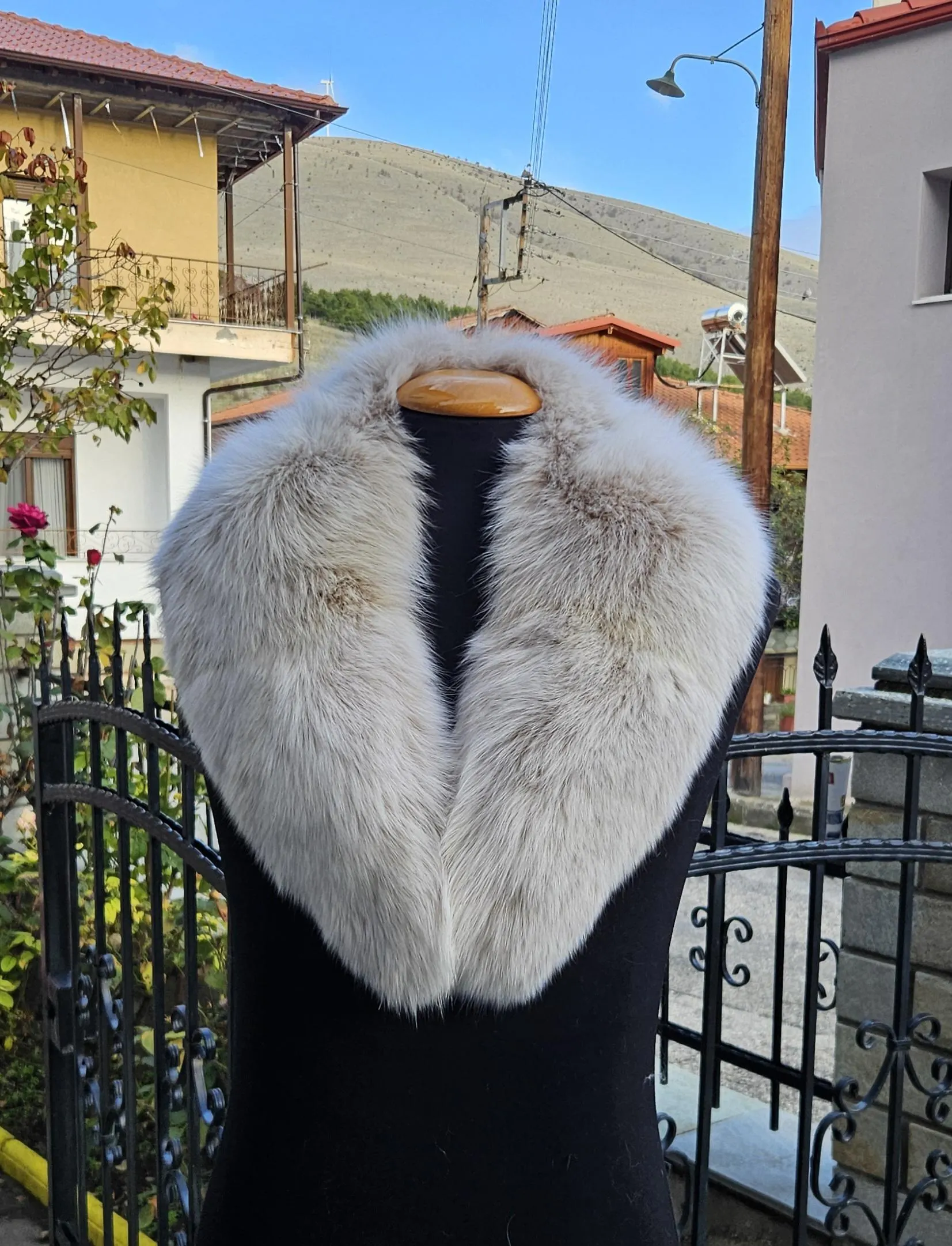 Real Fox Fur Collar - Image 3