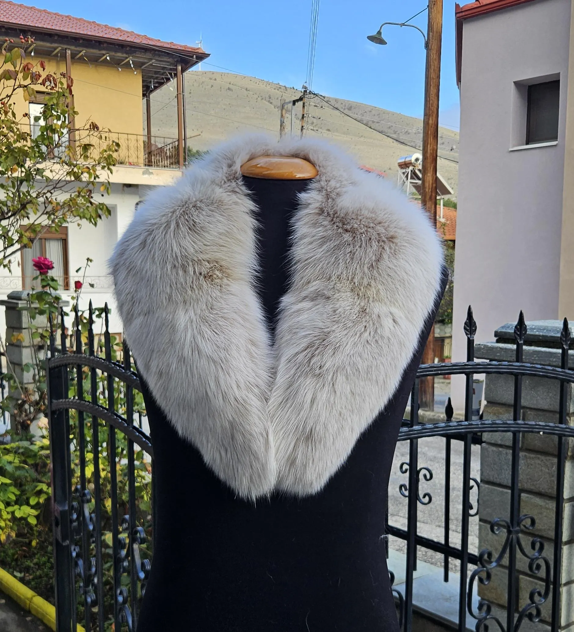 Real Fox Fur Collar - Image 4