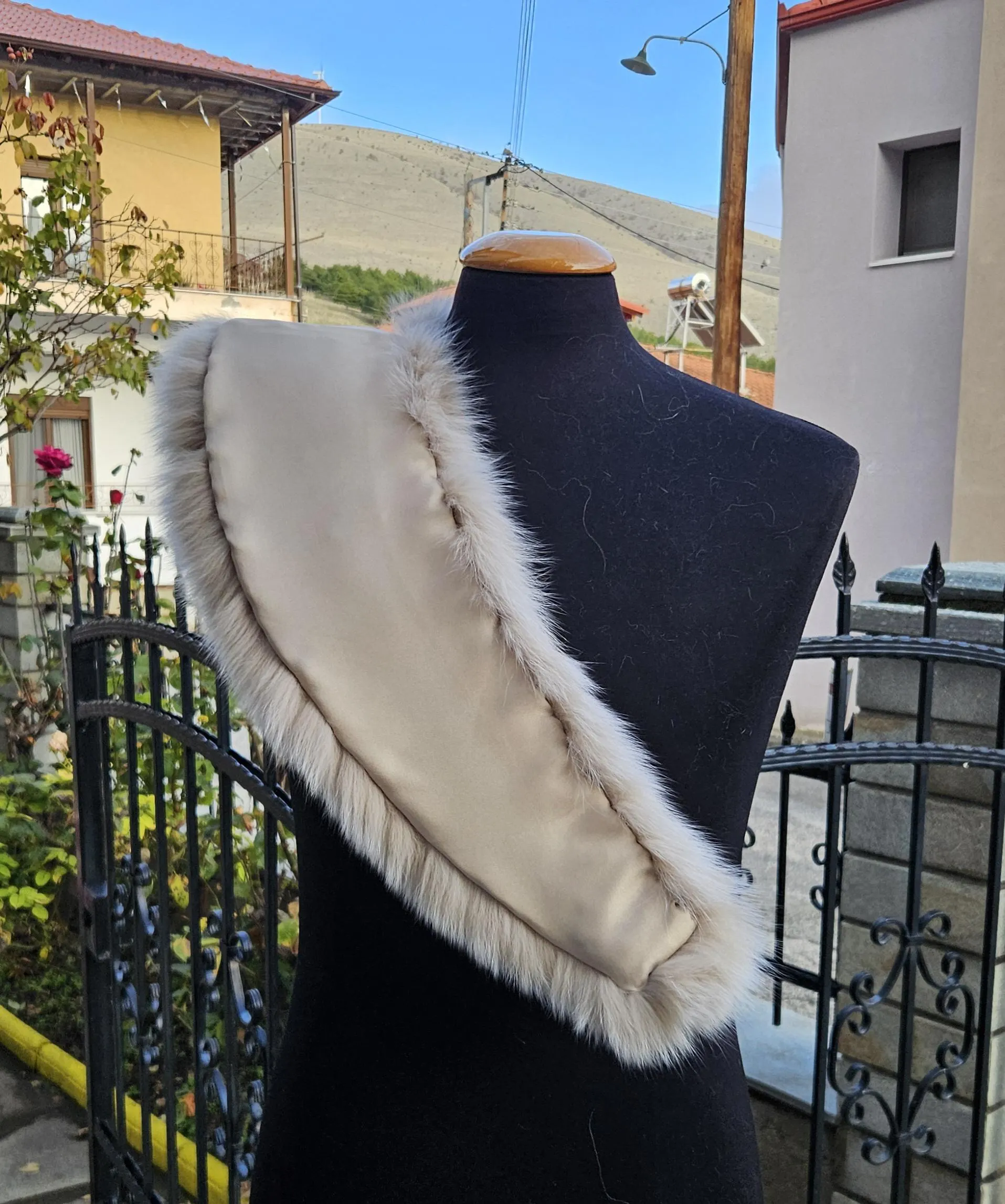 Real Fox Fur Collar - Image 5